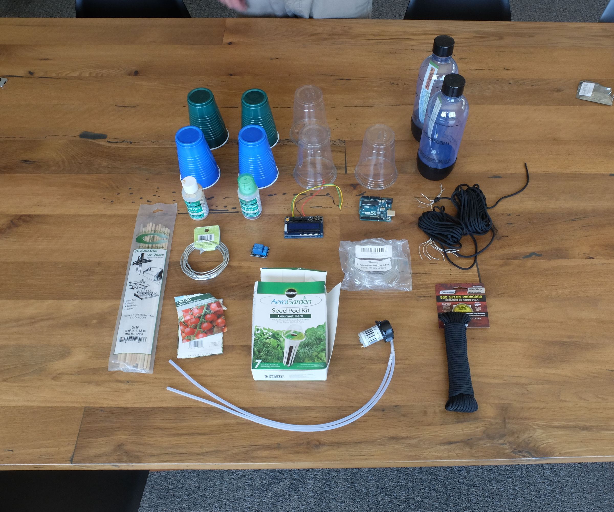 DIY SELF-SUSTAINED SOLO CUP HYDROPONIC KIT FOR AEROGARDEN SEED PODS