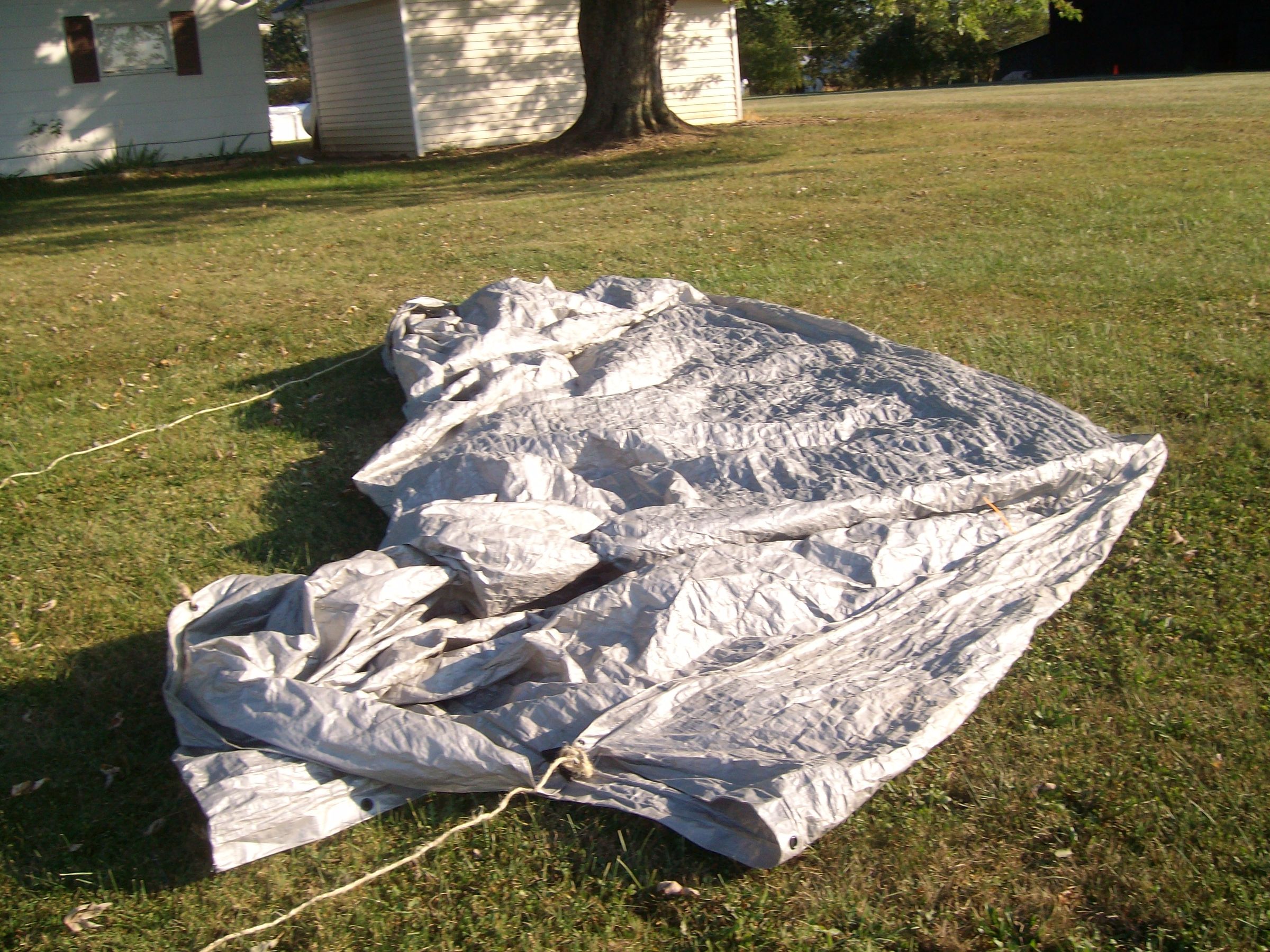 Tarp Kite 4 Steps Instructables