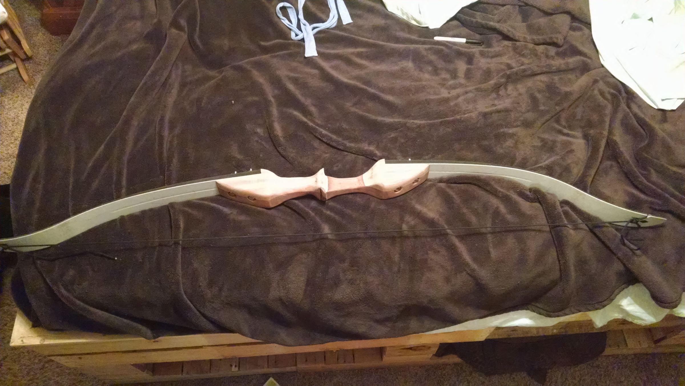 Make a Takedown Bow From Skis!