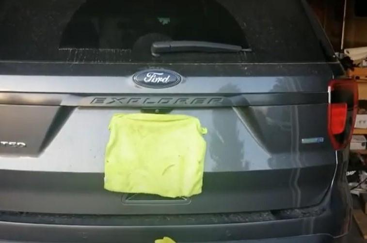 Ford Explorer Tail Light Tinting Easy Do It Yourself DIY Save $200 Bucks by Tinting Without Replacing the Tail Lights