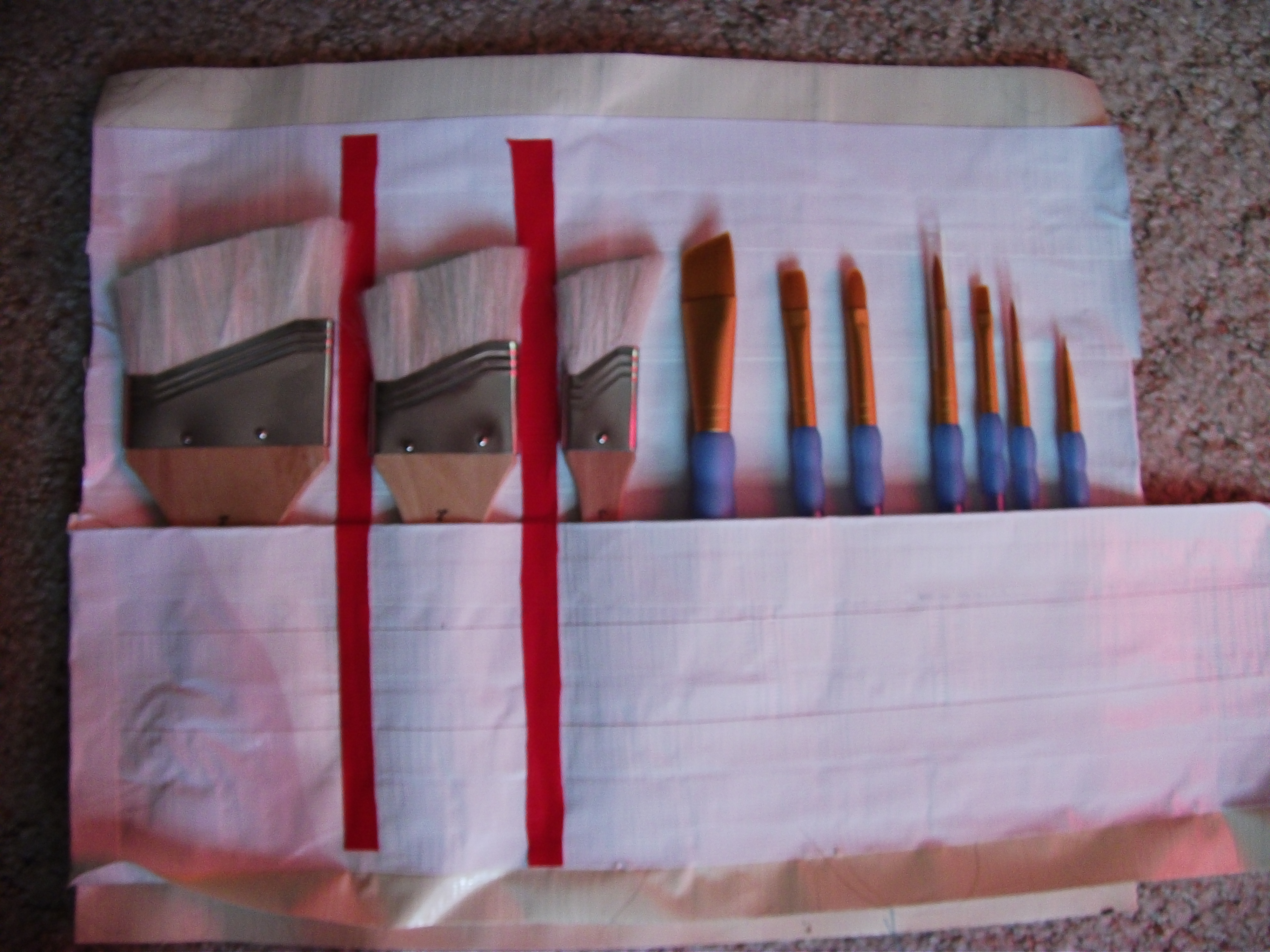 Cool Duct Tape, Paint Brush Case 4 Steps Instructables