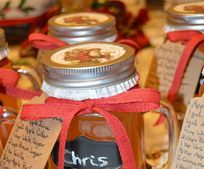 Mason Jar Gifts, Apple Pie Moonshine!