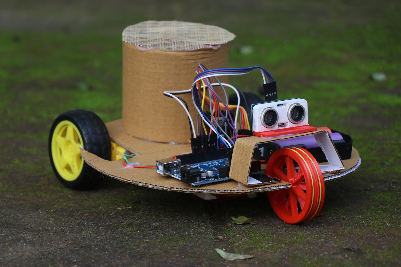 How to Make Floor Cleaning Robot Powered by Arduino : 7 Steps (with ...