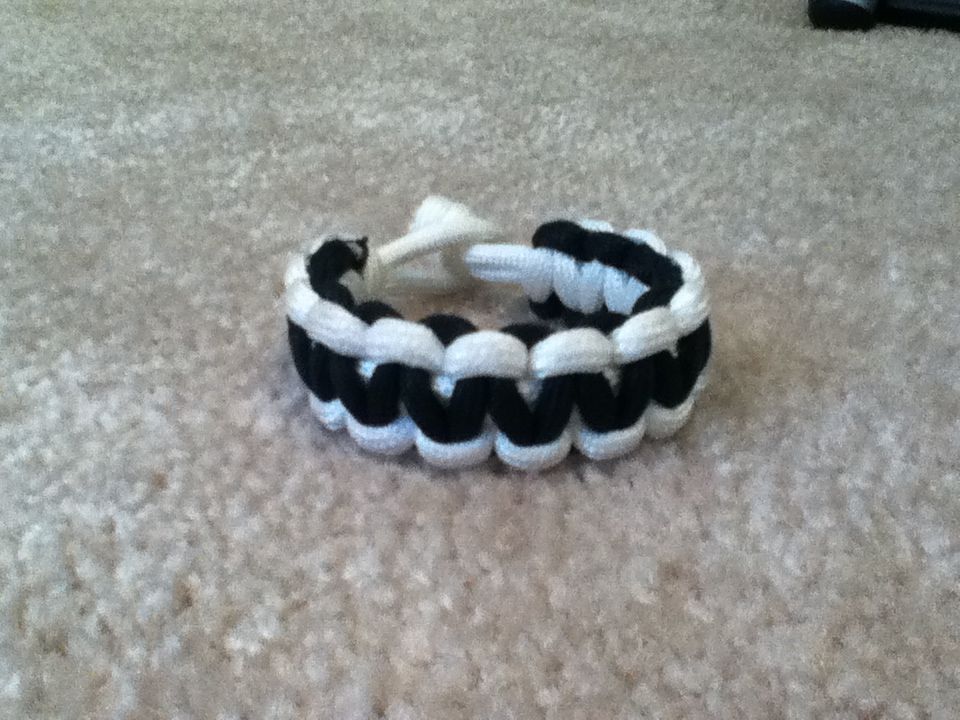 Two Colored Para Cord Bracelet