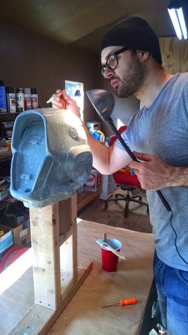 Warlock Helmet Molding