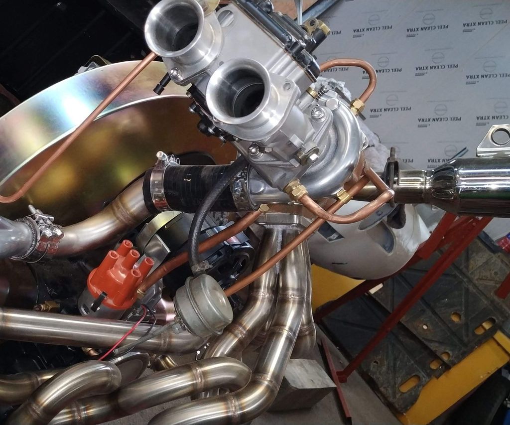 Polishing Cast Engine Parts and Dressing Up a Tatty Old Engine 9