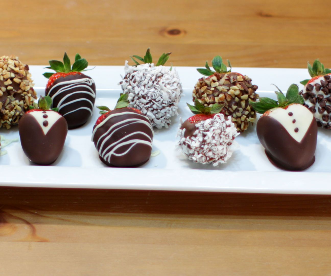 Easy Amazing Chocolate Covered Strawberries