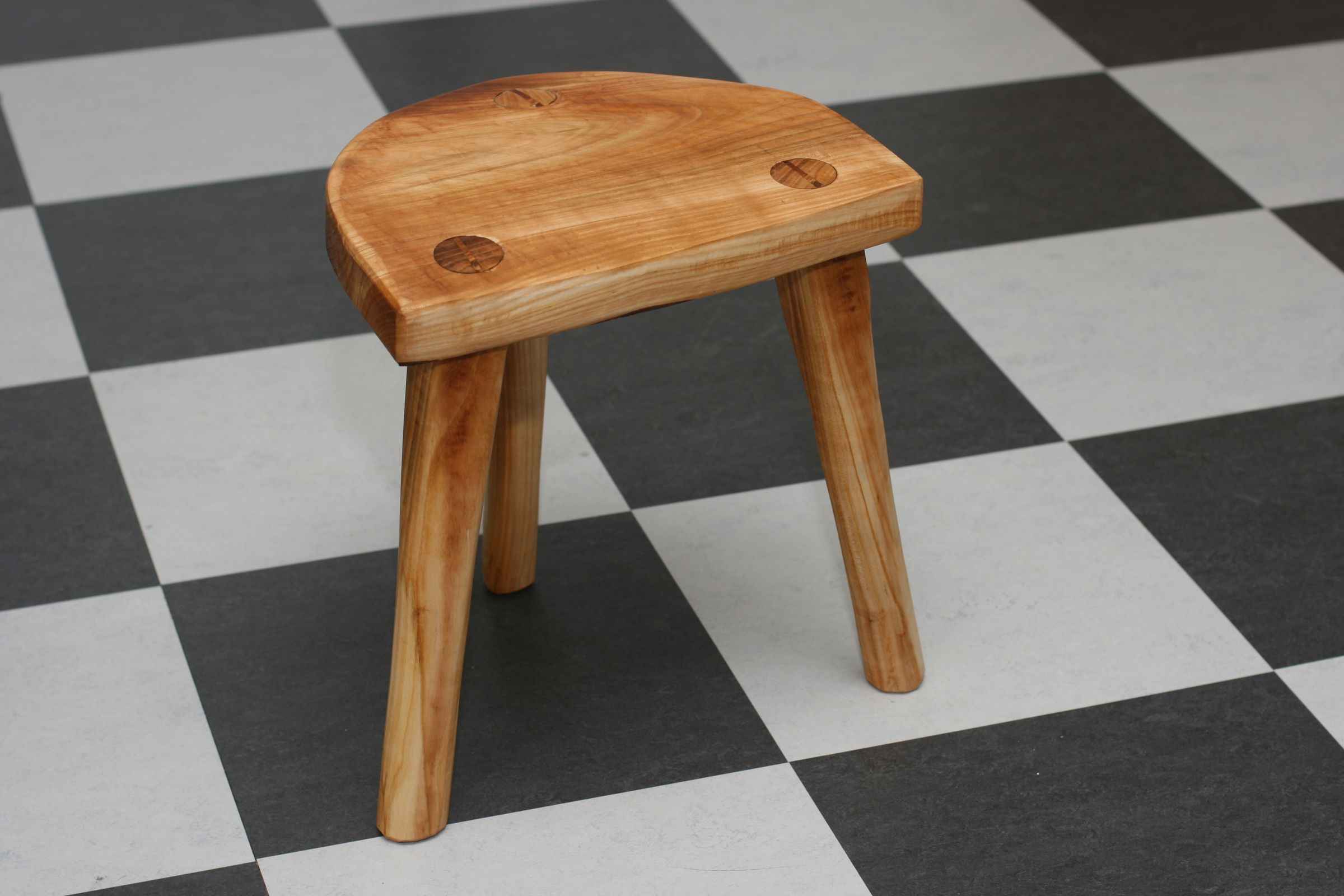 Make a real Viking Stool