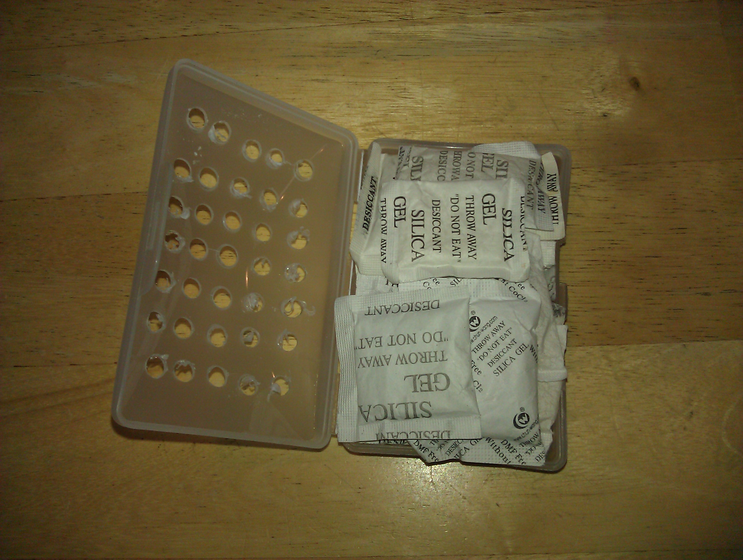 Inexpensive Desiccant Container for Gun 4 Steps Instructables