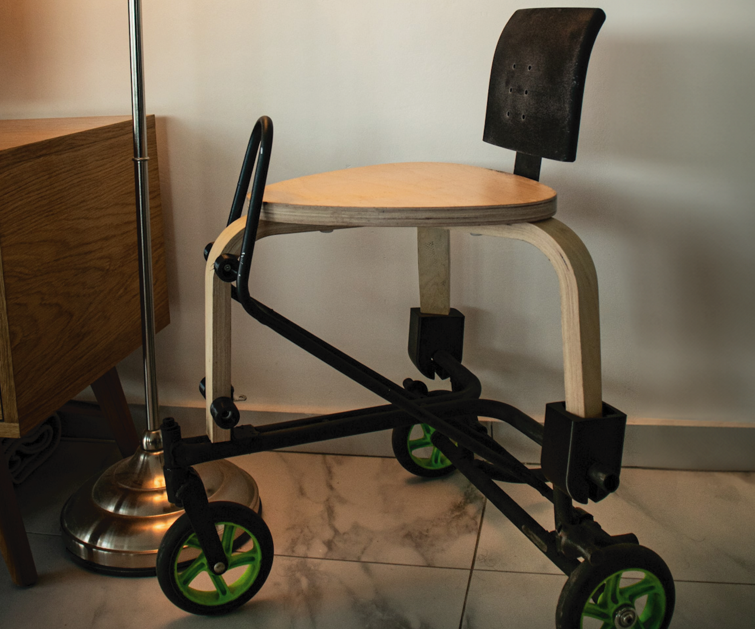 Fixperts - a New Alternative Wheelchair That Provides a Solution for Mobility in the Home Environment
