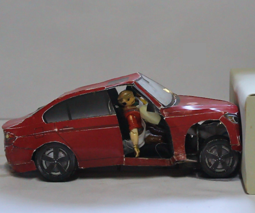 DIY Car Crash Test to Show the Importance of Seat Belt & Air Bag