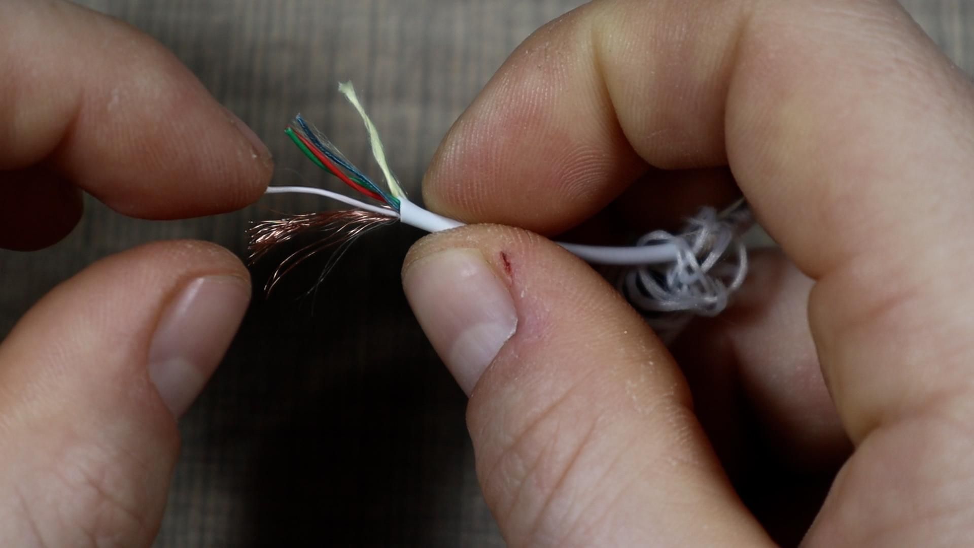 Replace Broken Headphones Connector 5 Steps (with Pictures