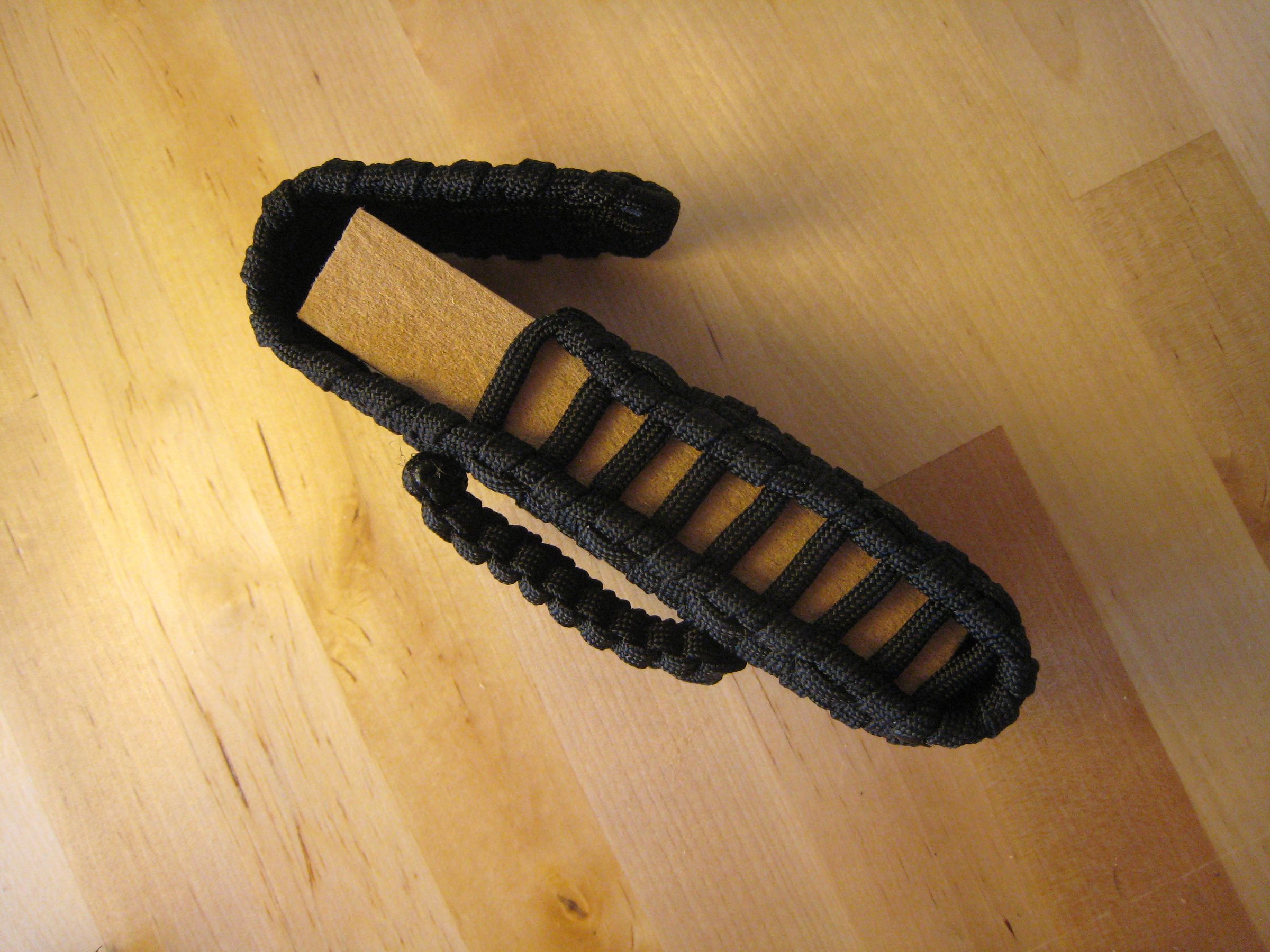How to Make a Paracord Leatherman Pouch