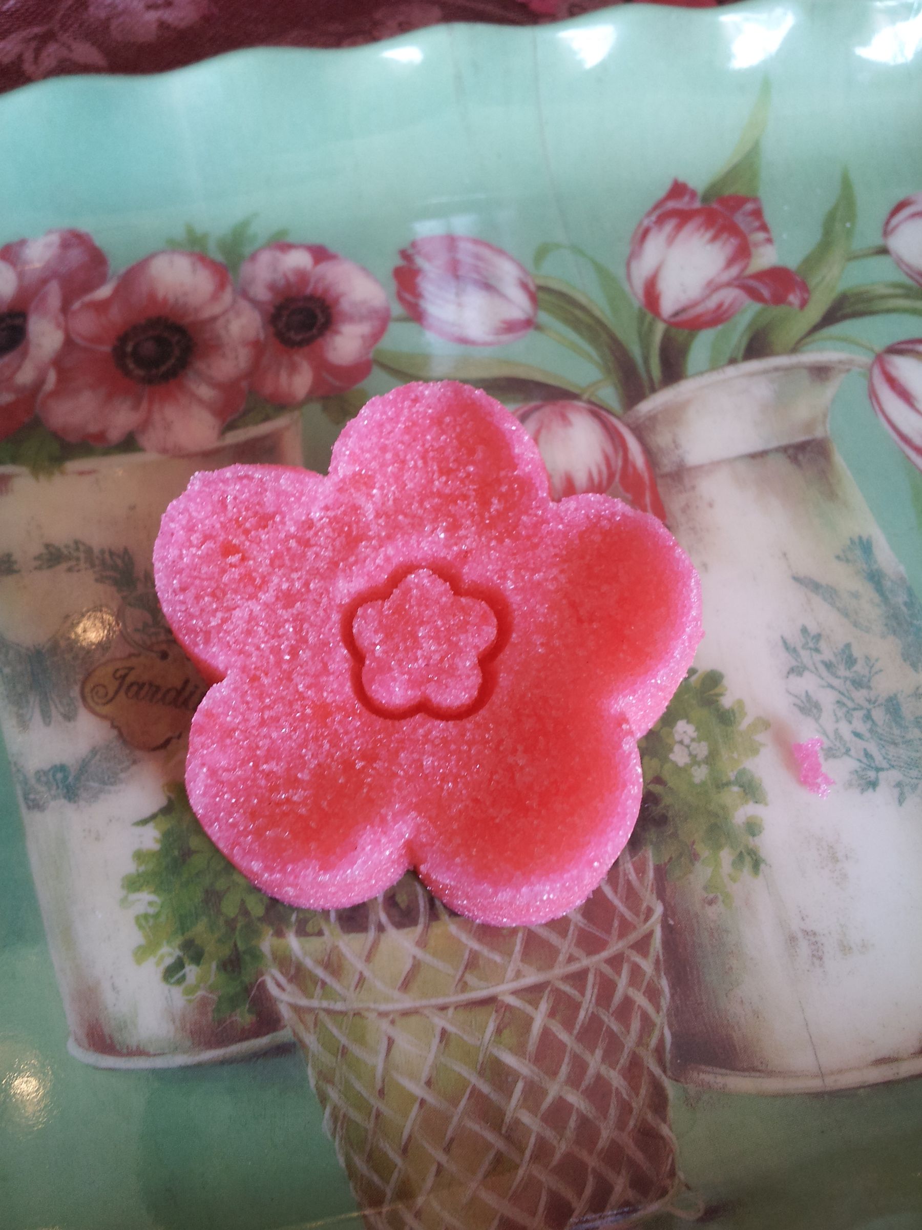 Sugar Molds for Cupcakes and Decorations 4 Steps (with Pictures