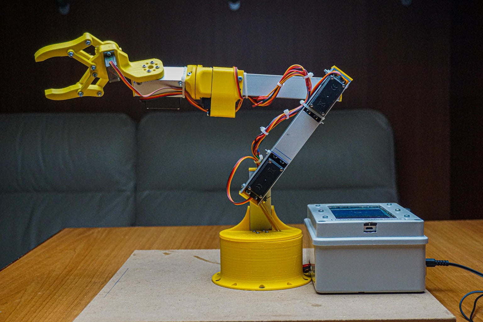 Arduino Robotic Arm Controlled by Touch Interface