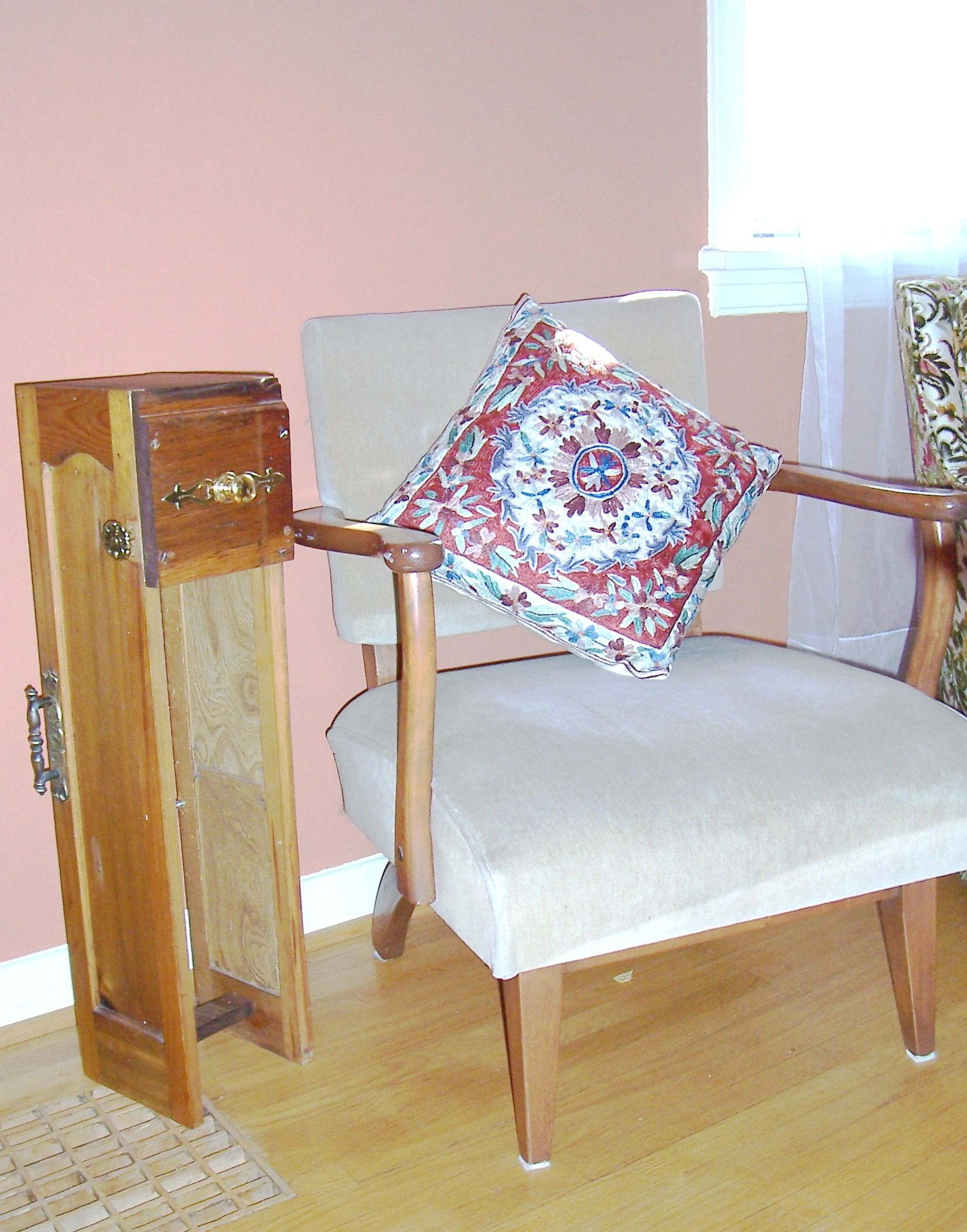 Reclaimed Reading Stand