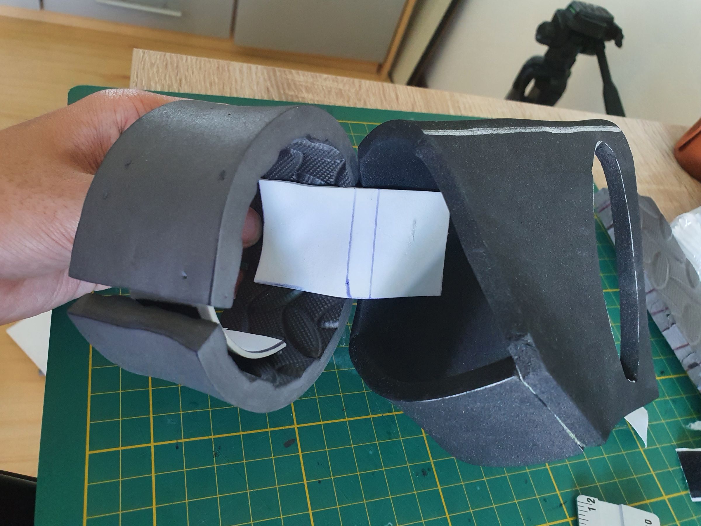 How to Make Mangaverse Spider-Man Gloves : 6 Steps (with Pictures ...