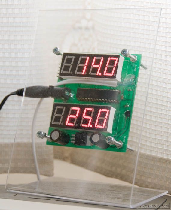 Dual PIC Thermometer