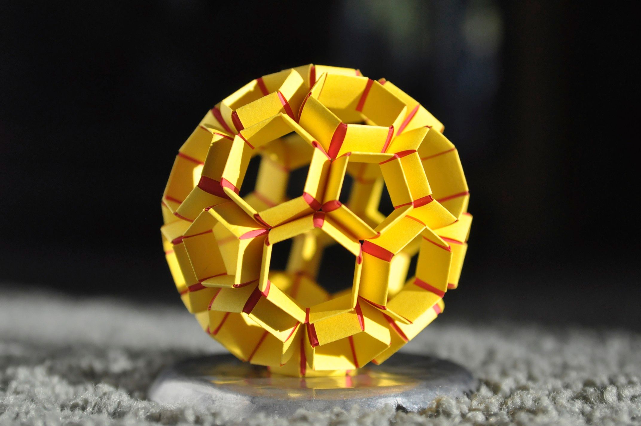 How to Make Snapology Origami : 9 Steps - Instructables
