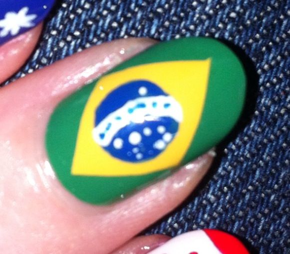 Brazilian Flag Nail Art Tutorial
