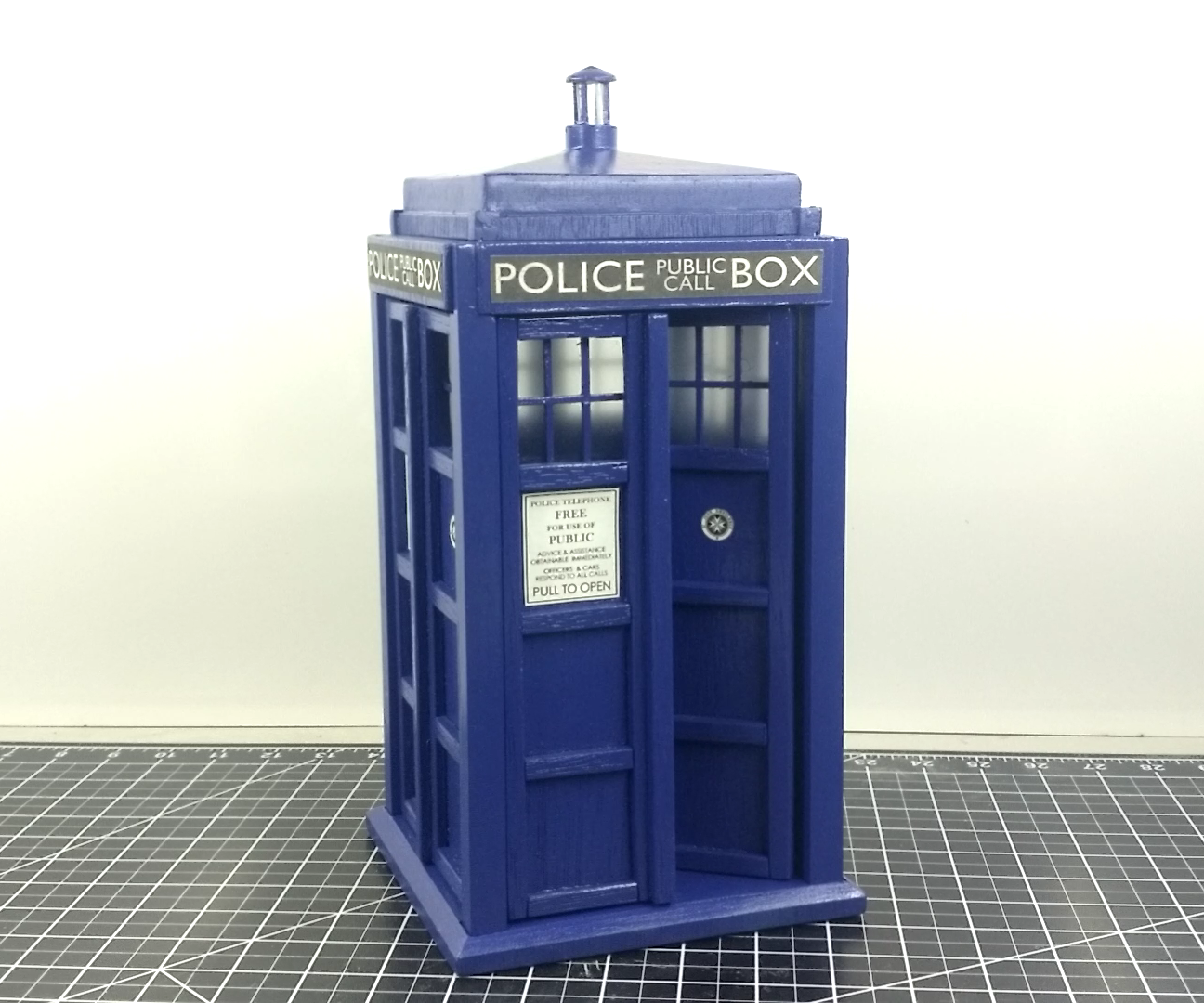Make a TARDIS Model - 1/10th Scale