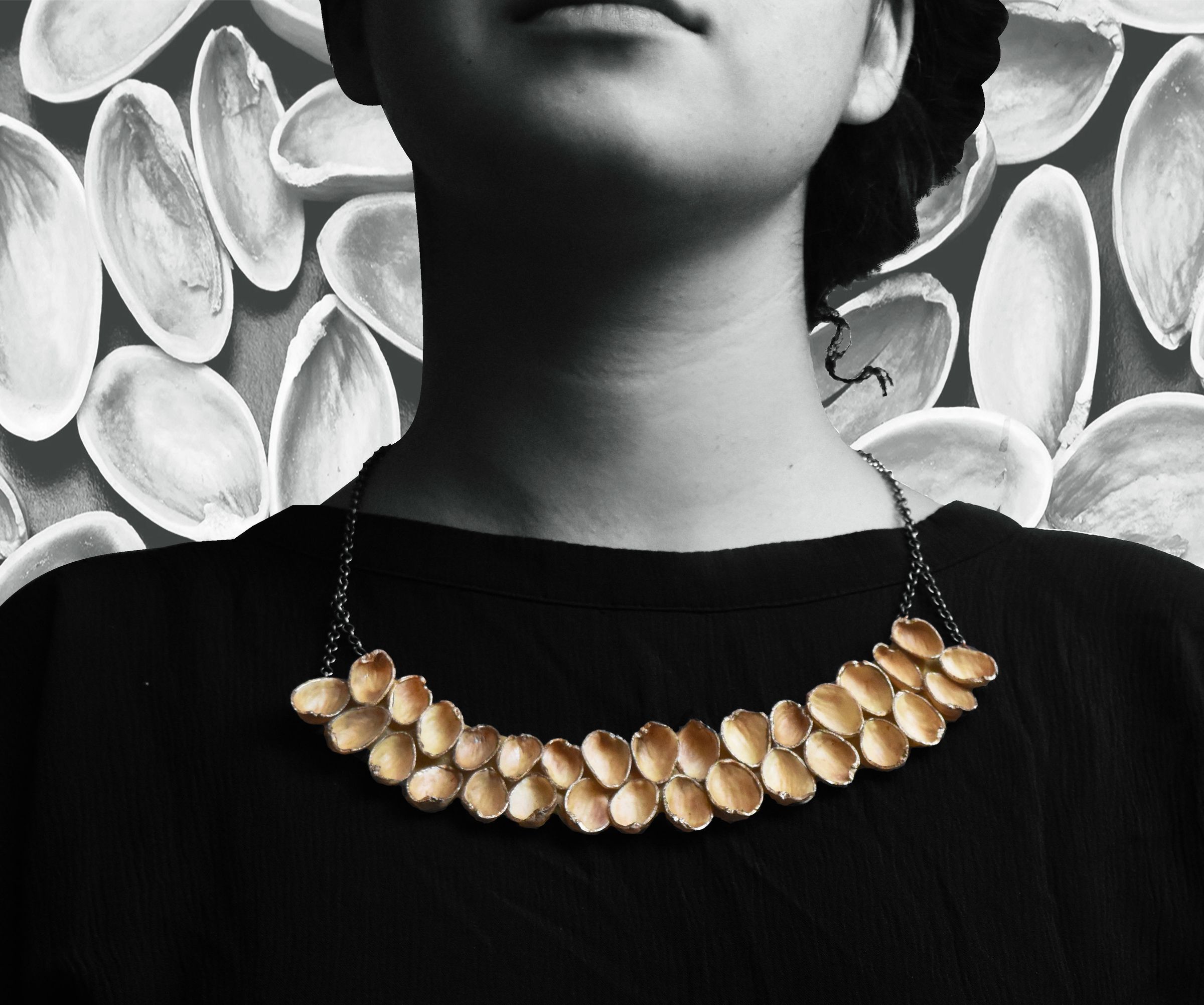 Make a Simple and Natural Necklace