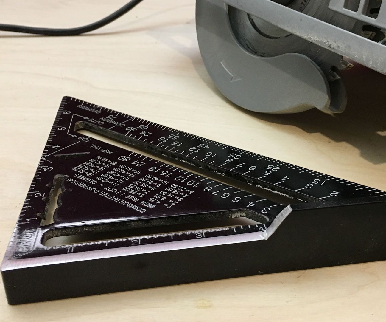 Speed Square Modification for Crosscuts