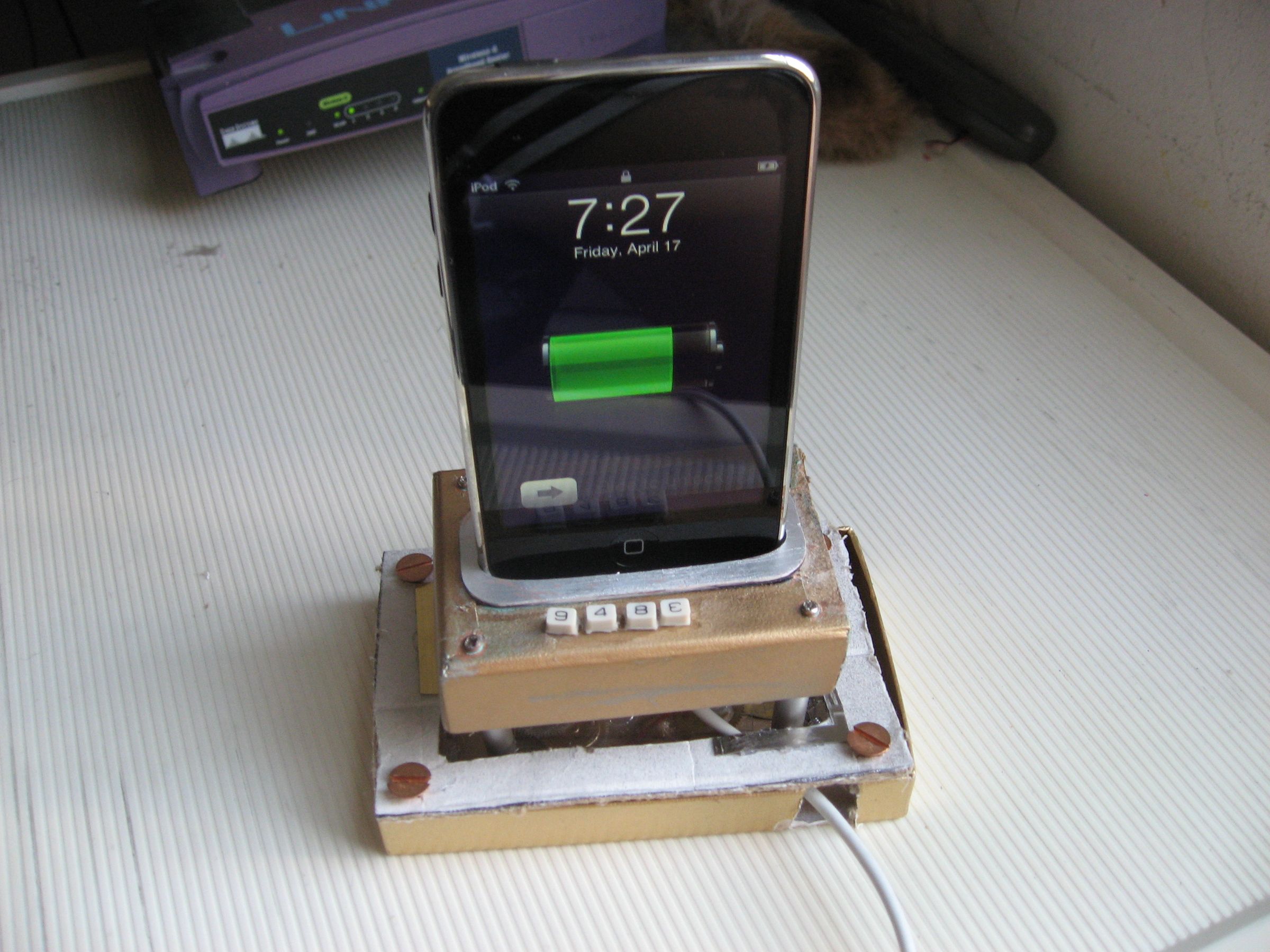 Steampunk IPod Dock (low Cost)