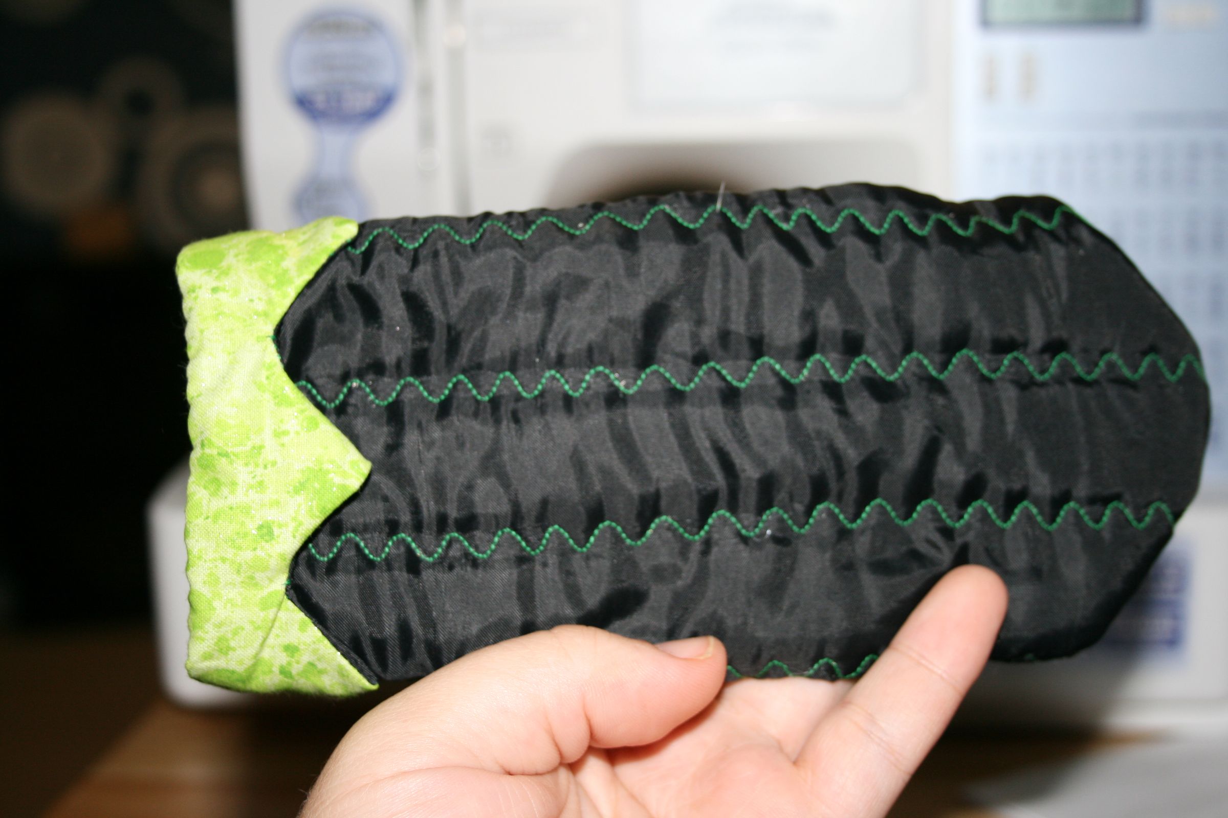 Alien Facehugger Pillow Pet 12 Steps (with Pictures) Instructables