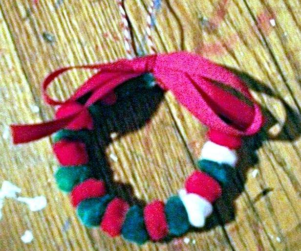 Mini Pom Pom Wreath Ornaments