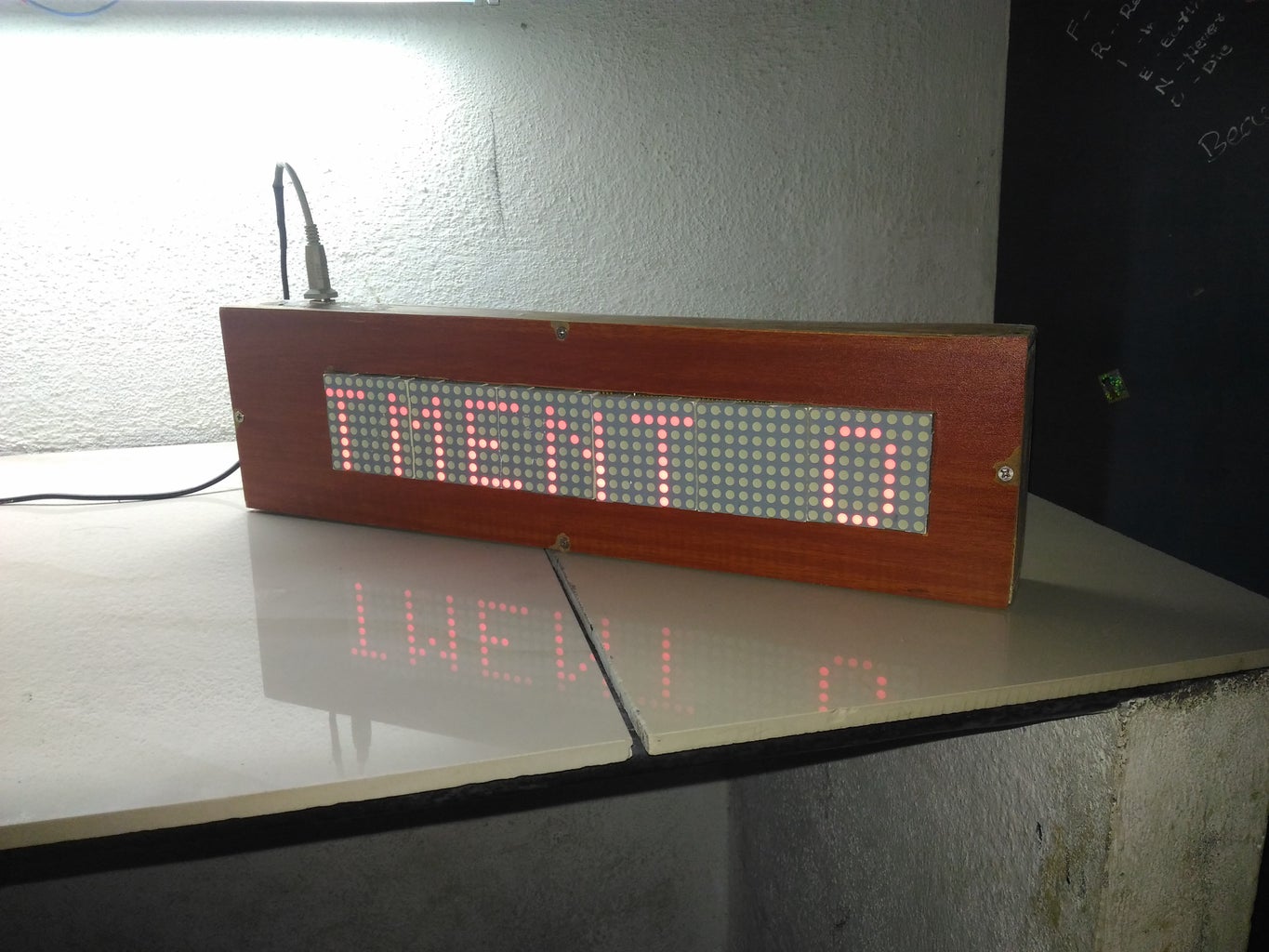 48 X 8 Scrolling LED Matrix Display Using Arduino and Shift Registers ...