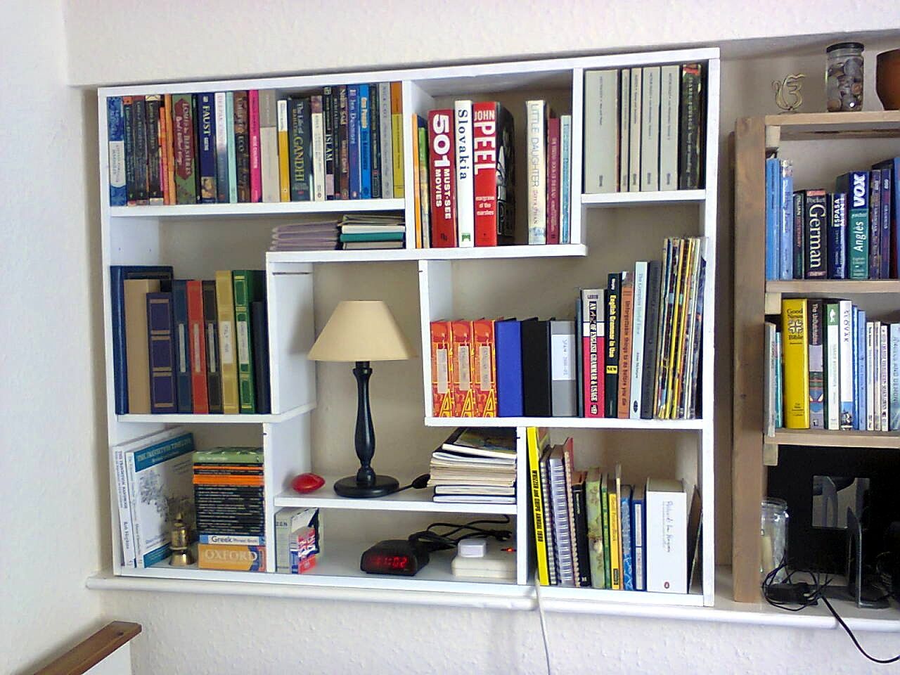 A Shelf Unit Made From Leftover Pieces of Wood