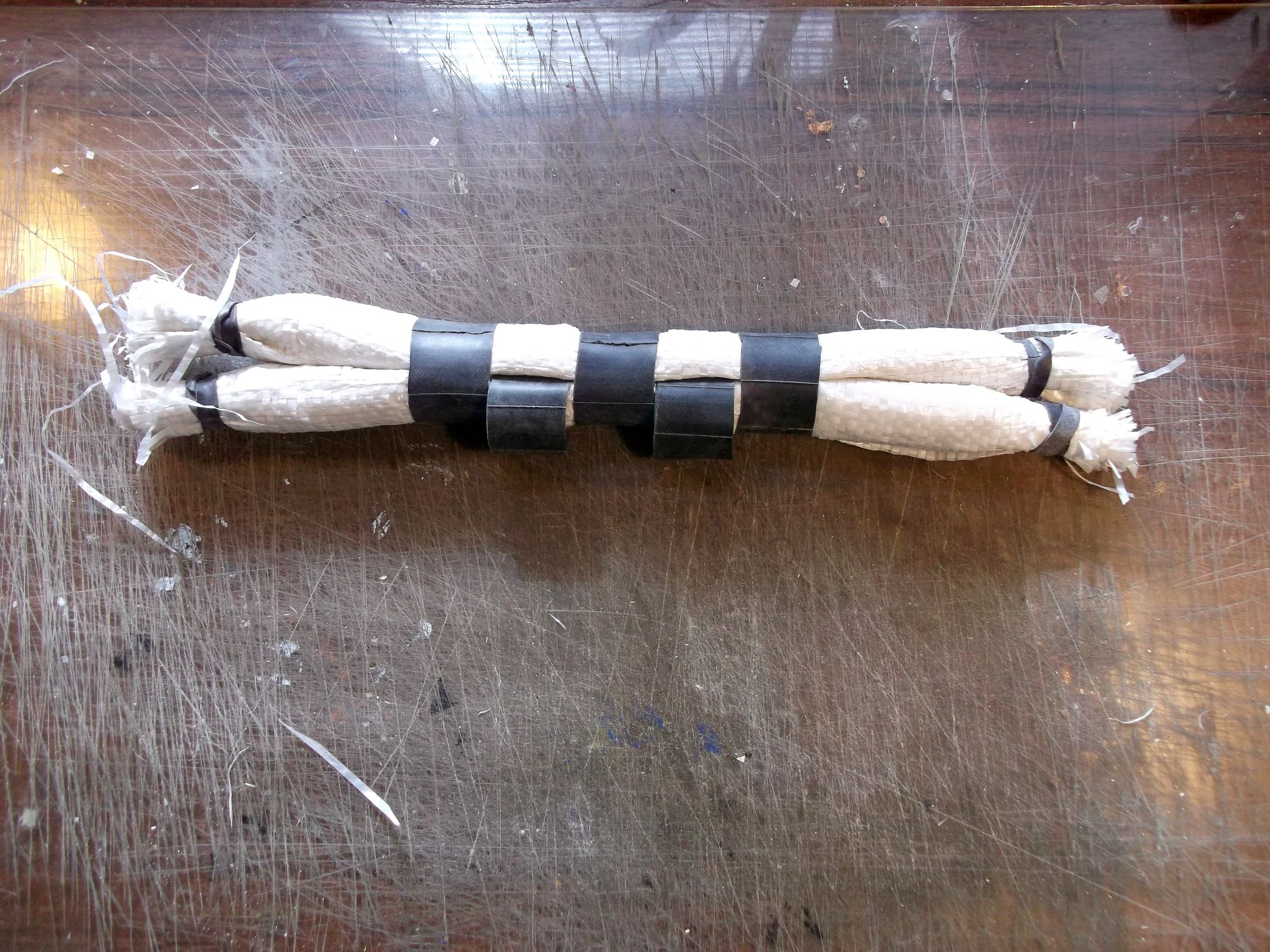 Inner Tubes + Plastic Bags Woven Rug #2 : 13 Steps - Instructables