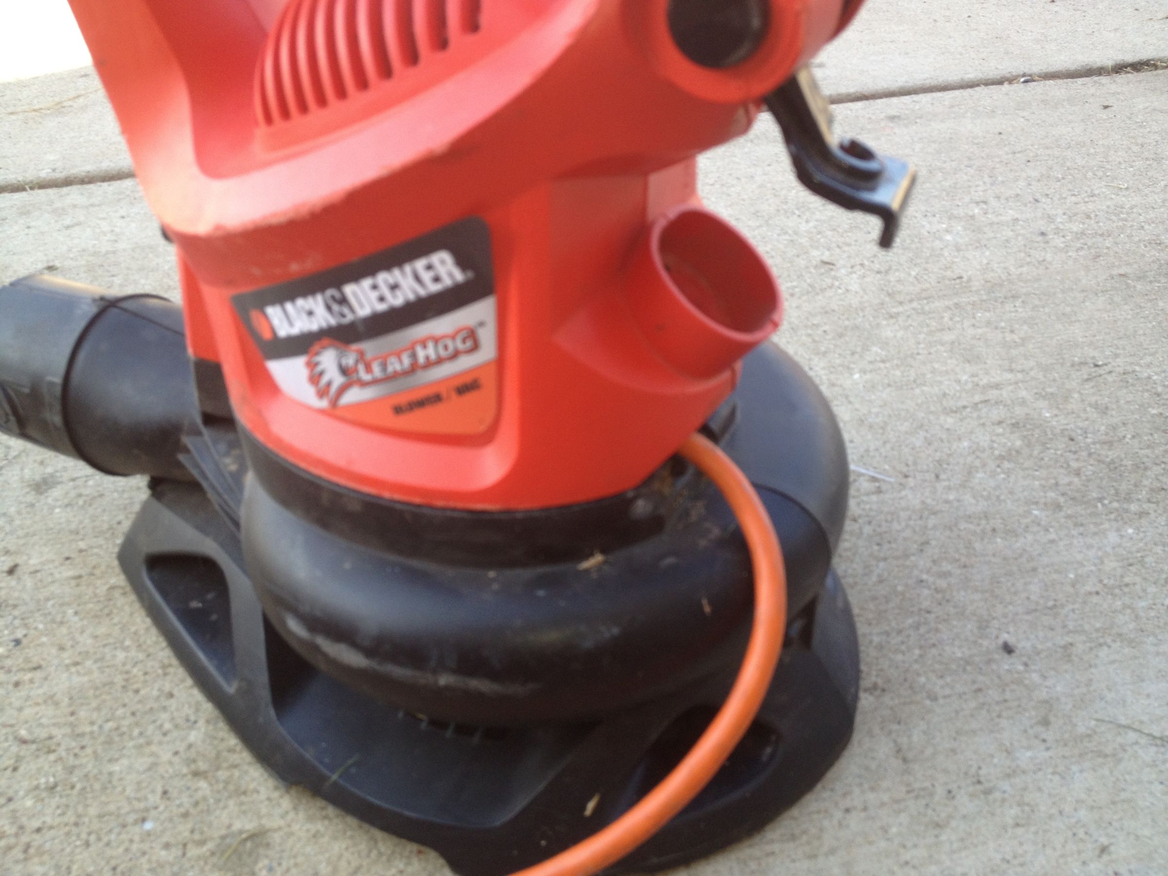 Rigging an Electric Leaf Blower Cord, That Almost Caught on Fire and