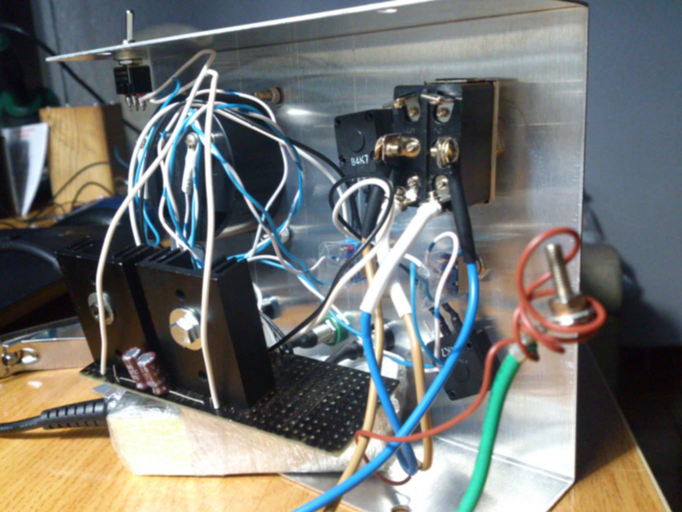 DIY Power Supply : 9 Steps Circuit Diagram