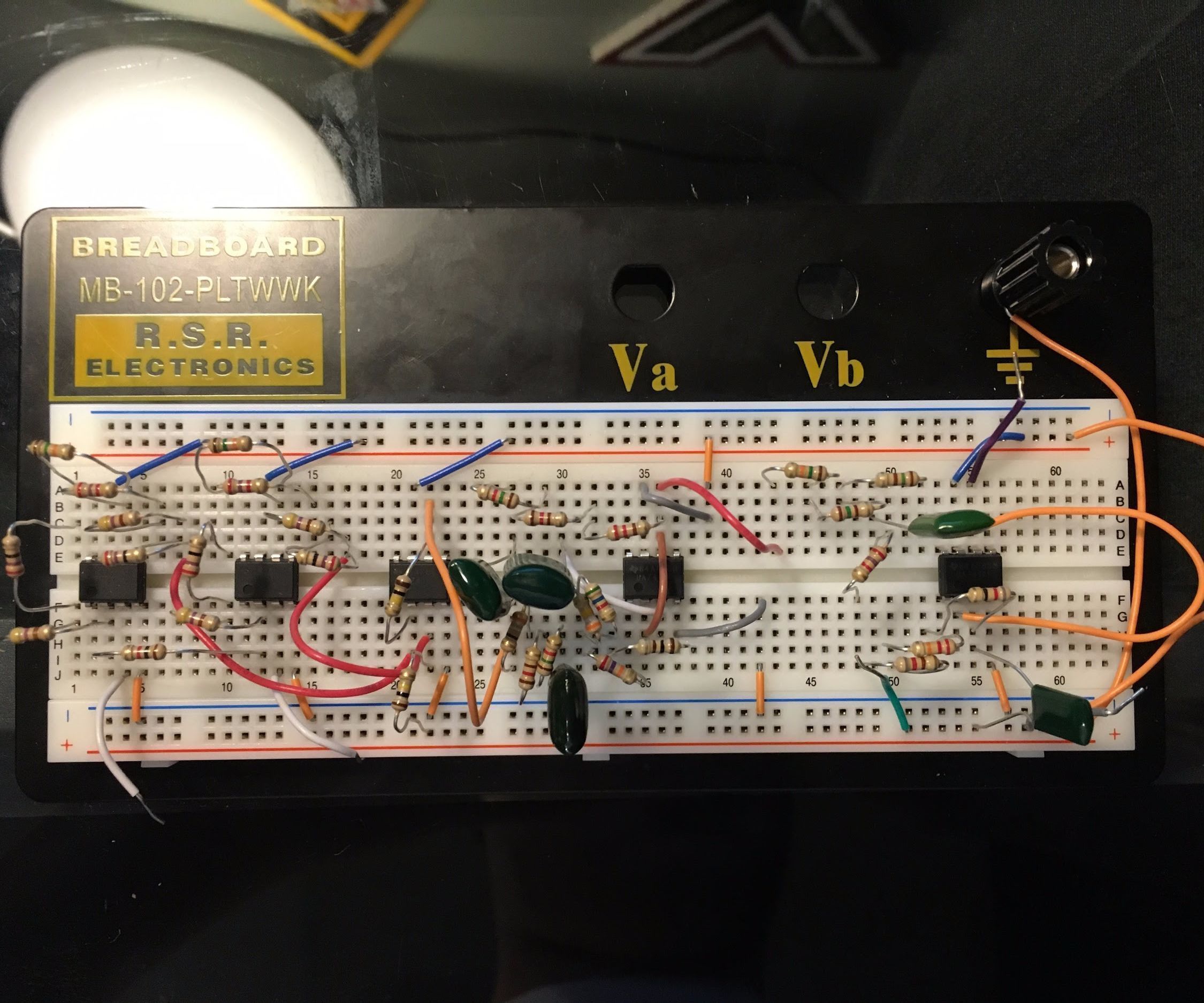 Designing an ECG Digital Monitor and Circuit