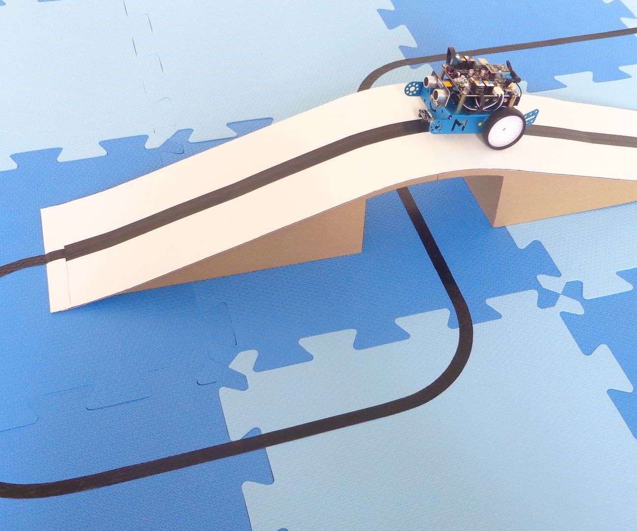 Map With Cardboard Overpass for Line Follower Robot