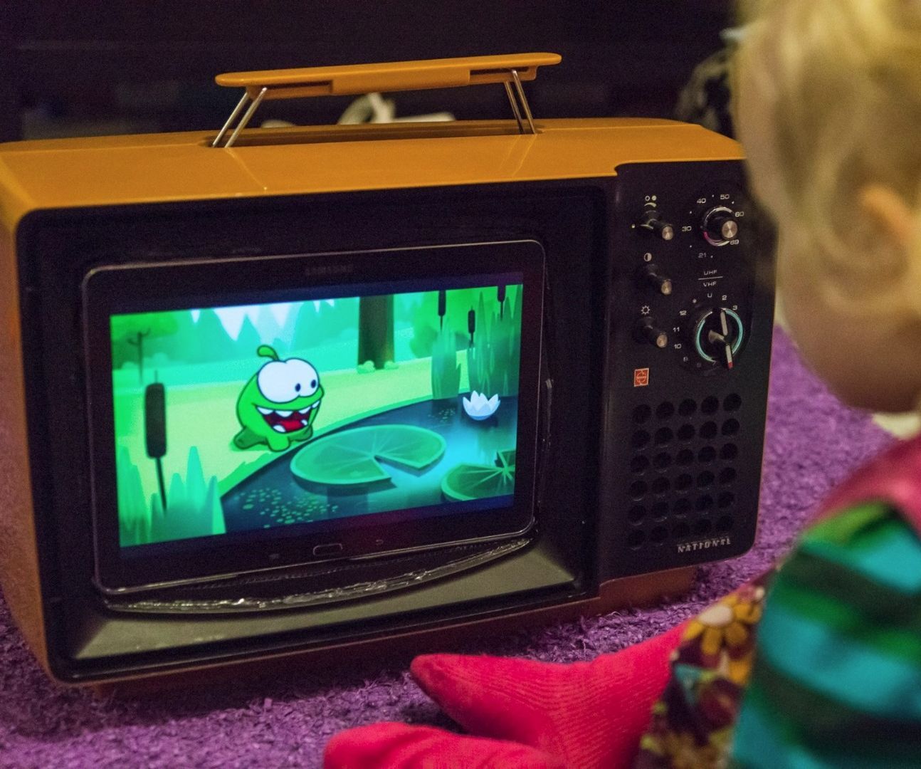 TV Case for Tablet, Retro