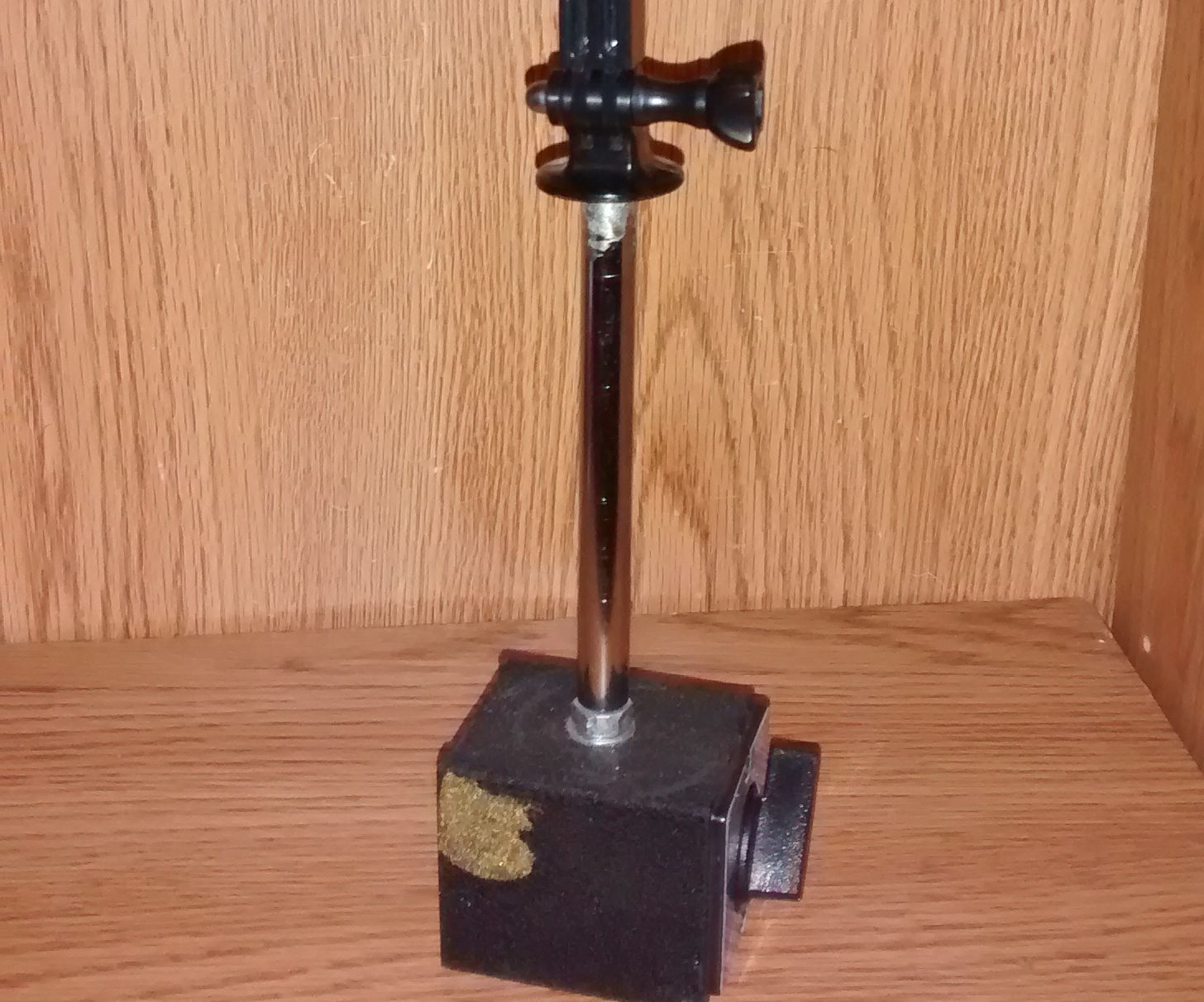 Simple Magnetic Camera Pod From Indicator Base