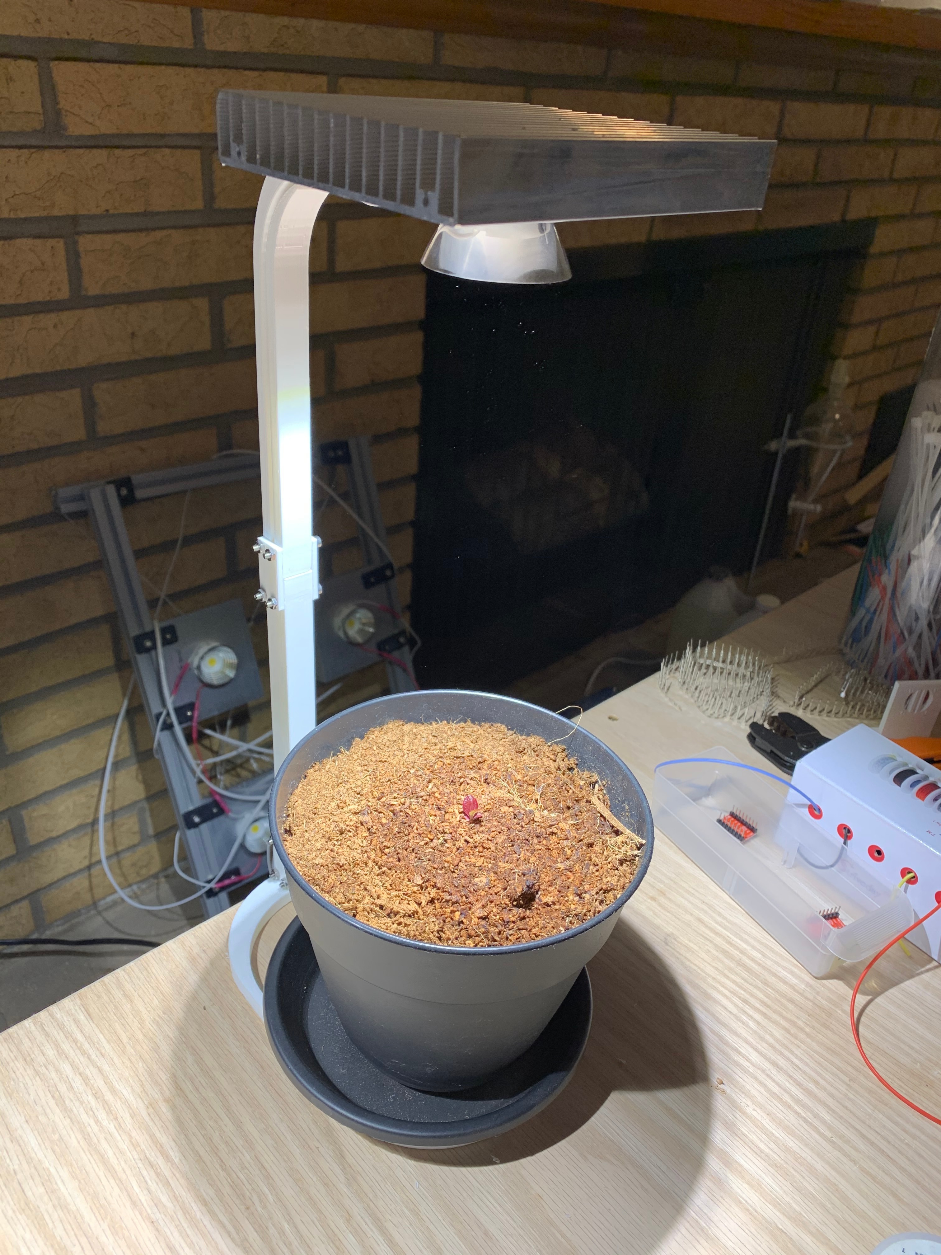 Desktop Grow Light 11 Steps Instructables