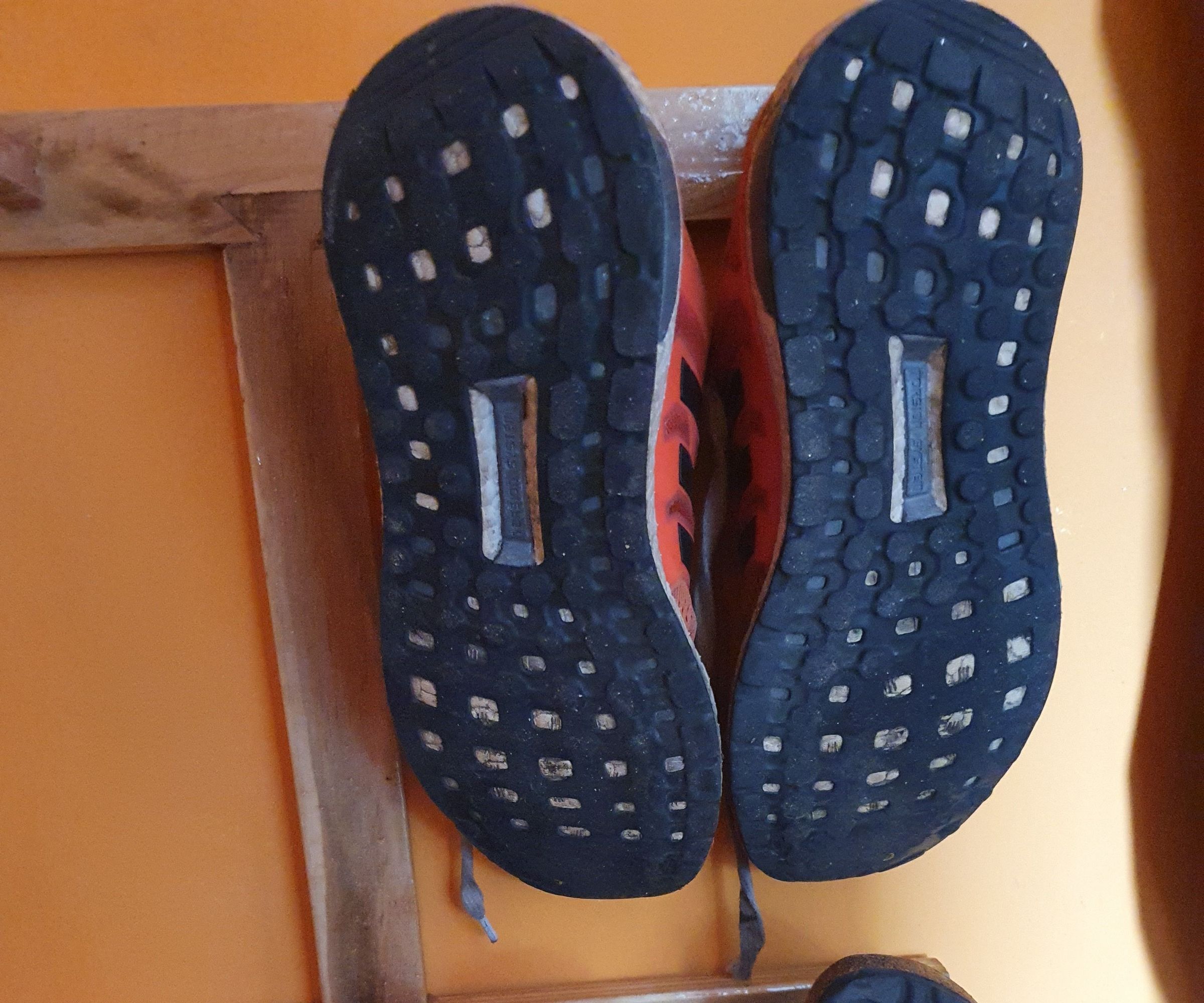 Cuelga Zapatos Contra El COVID-19