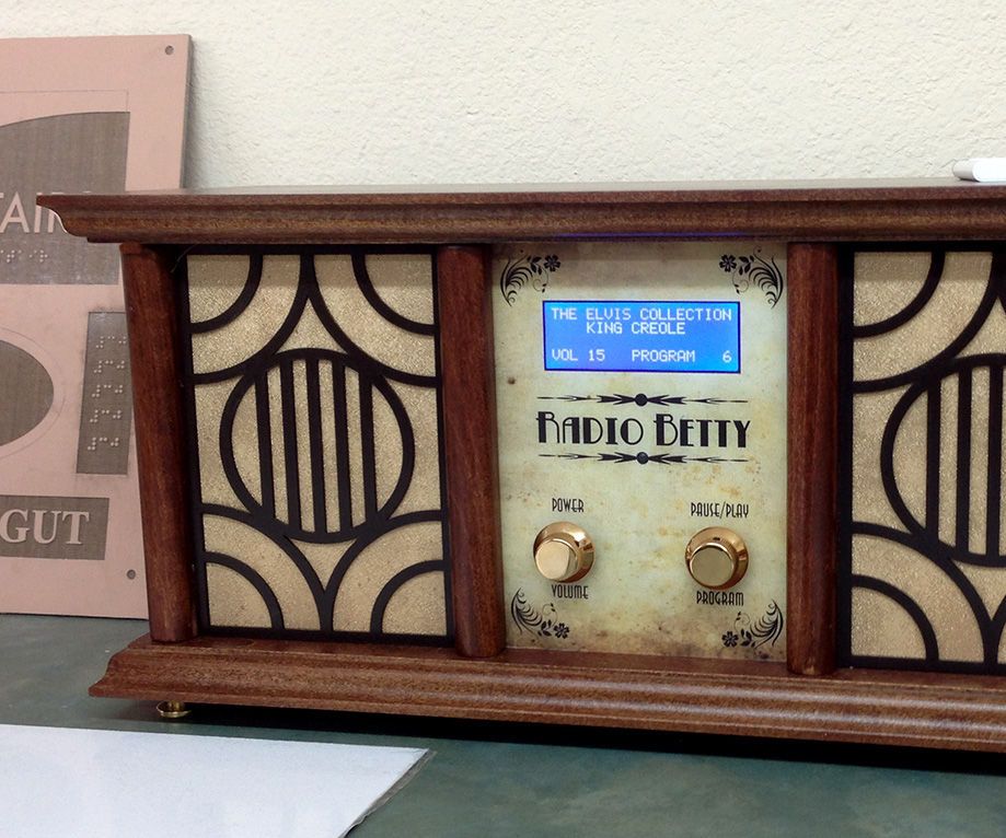 An "Antique Radio" Christmas Present