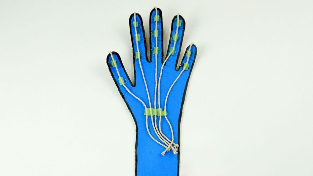 Instructables Hand Controlling Prosthetic Hand (cardboard Version) Using EMG Sensor : 14 ...