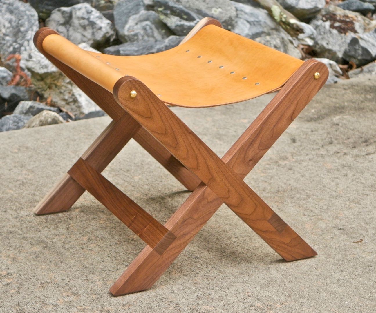 Modern Walnut and Leather Stool | How to Build - Woodworking