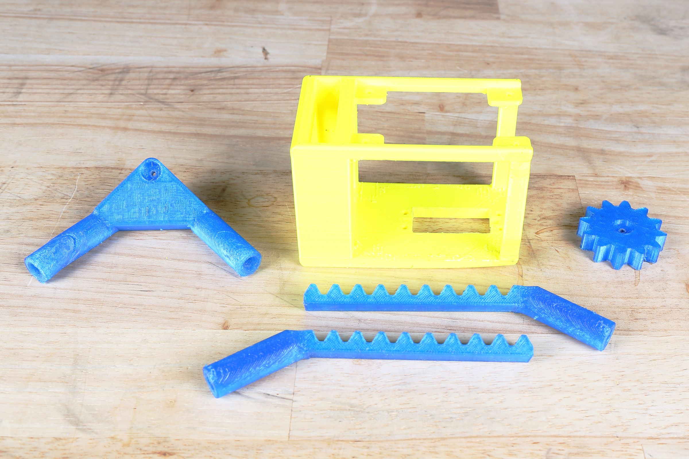 3D Printed Robot 16 Steps with Pictures Instructables