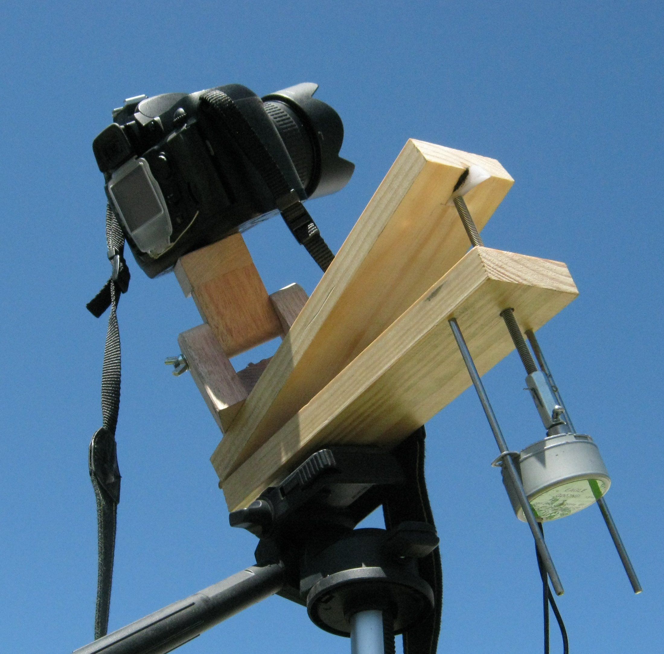 Build a Motorized Barn Door Tracker...