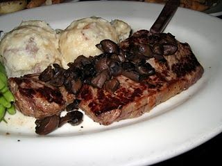 How to Make a Great Steak With Pan Dripping Gravy.