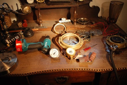 Steampunk Wearable Timemachine