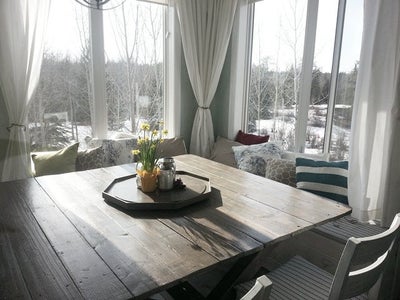 Curtains + Cushions = Cozy