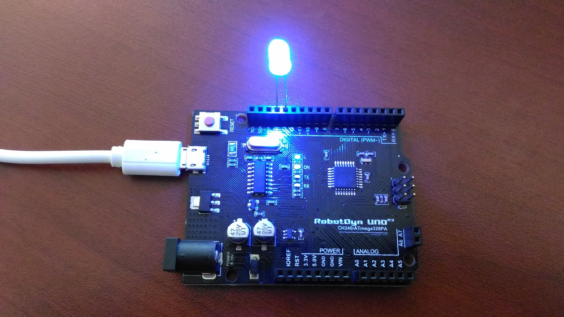 The Easiest Arduino Project Ever! : 7 Steps - Instructables